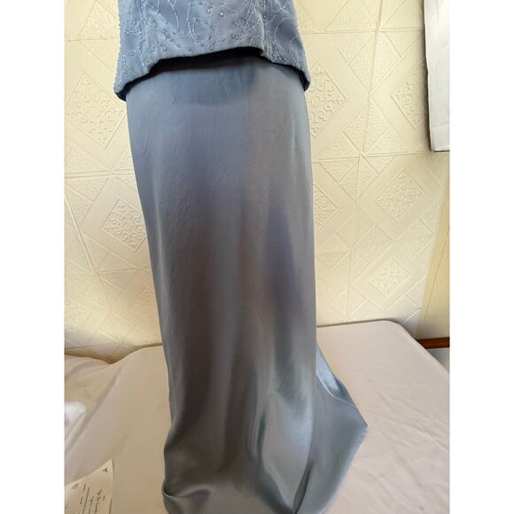 CACHET Formal Dress Size 6 light blue speghetti straps beads on top Lined - Picture 4 of 14